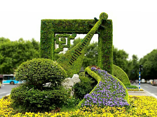 绿雕仿真植物琵琶工程...