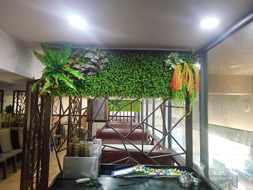 绿雕餐厅仿真植物墙案...