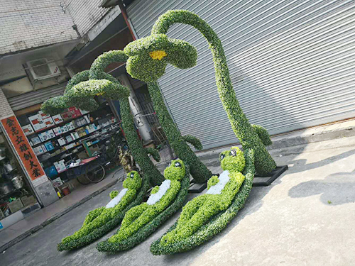 绿雕仿真植物青蛙案例