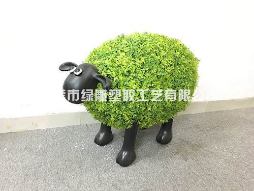浅谈大型绿雕工艺品的制作过程