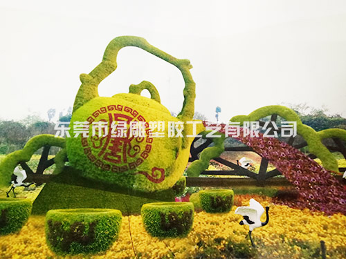 仿真绿雕的施工分为几步？